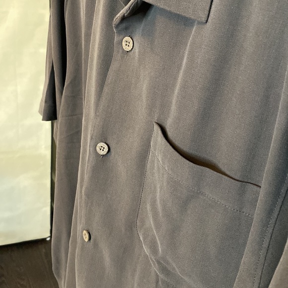 NWT Men’s Tommy Bahama Short Sleeve Button Down shirt - Picture 4 of 4